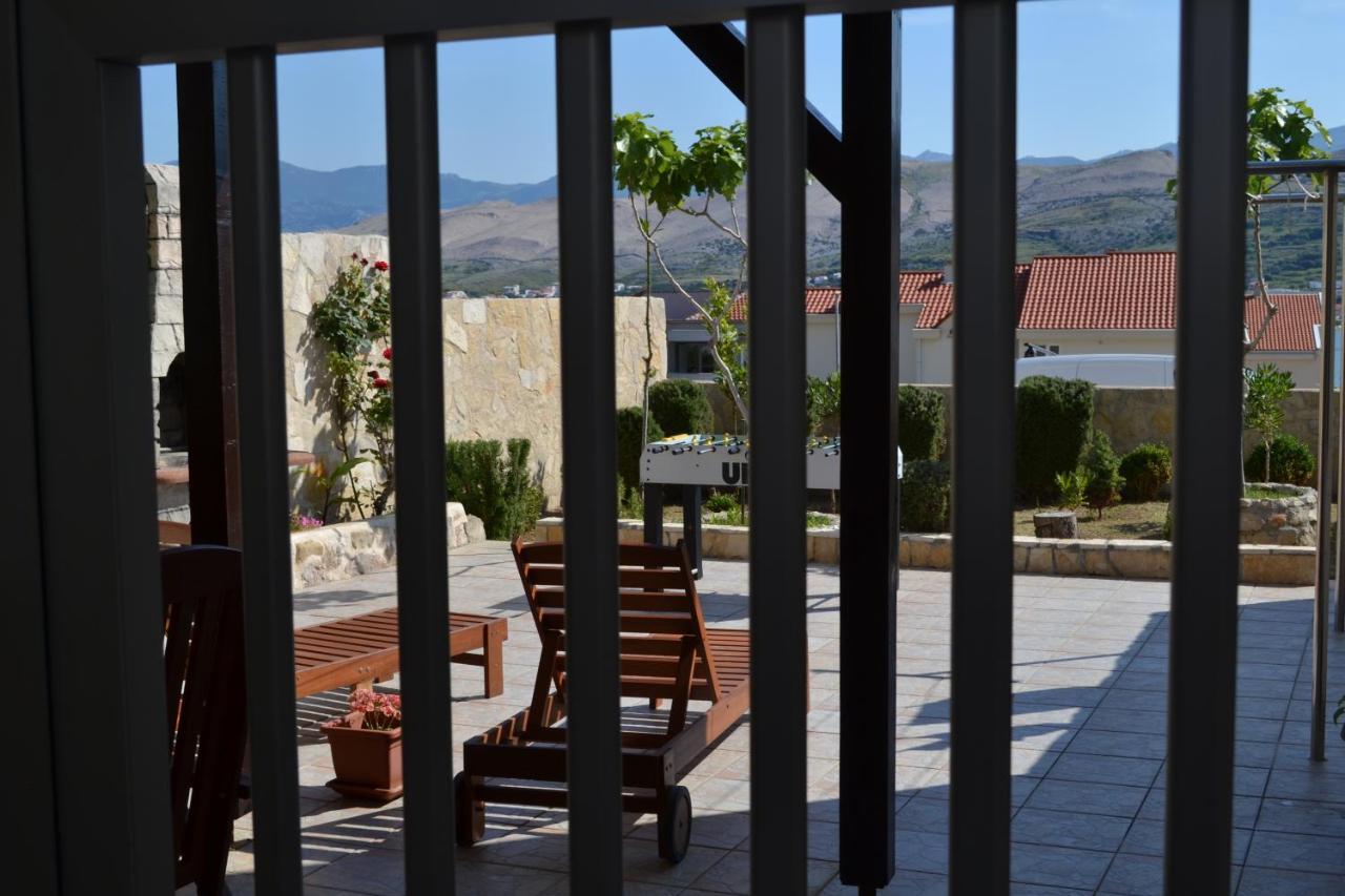 Apartment Lora Pag Town Exterior foto